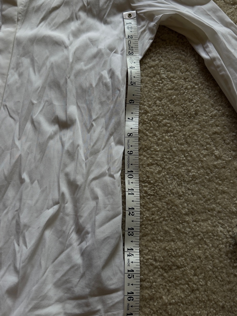 Burberry Classic White Shirt with Black Leather Collar - Picture 15 of 15
